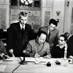 A assinatura da Constituição de 1954, a primeira da República Popular da China
