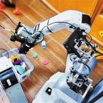 O primeiro robô de limpeza doméstico da China entra em operação em Shenzhen