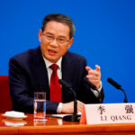 Primeiro-Ministro chinês preside reunião sobre renovação urbana, agricultura, população e educação básica
